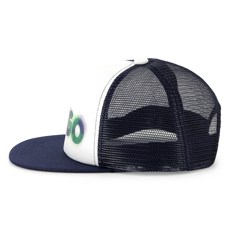 Bon&eacute; estampado HUGO 
                        BOY