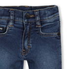 Jeans com rebites na parte de tr&aacute;s BOSS 
                    BOY