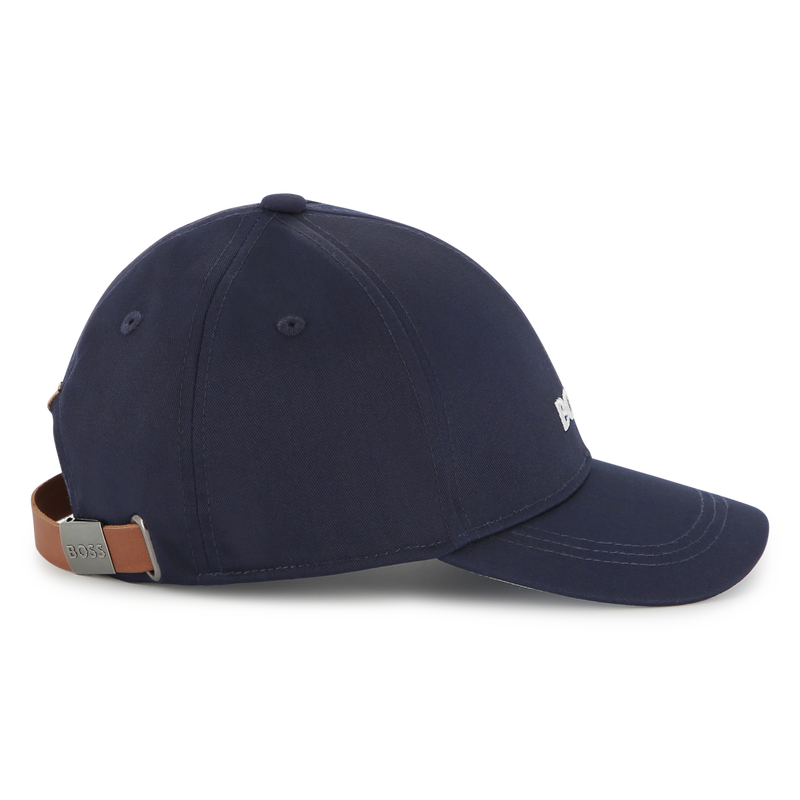 Bon&eacute; com fecho regul&aacute;vel BOSS 
                        BOY