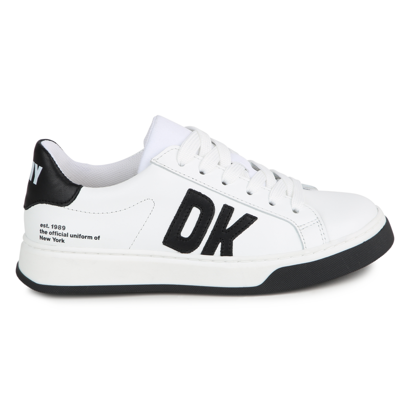 Ténis em couro com atacadores DKNY 
                    UNISEX