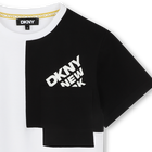 T-shirt larga com bolso DKNY 
                    UNISEX