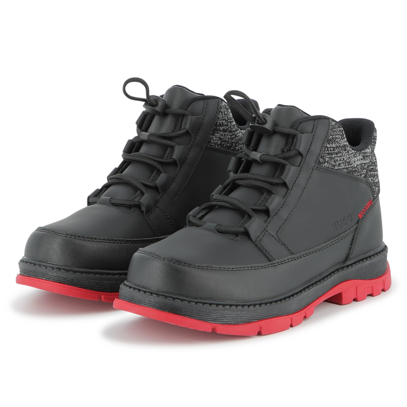 Botins com atacadores HUGO 
                    BOY
