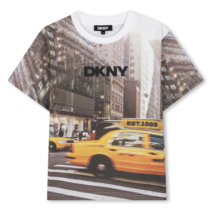 T-shirt de manga curta DKNY 
                    BOY