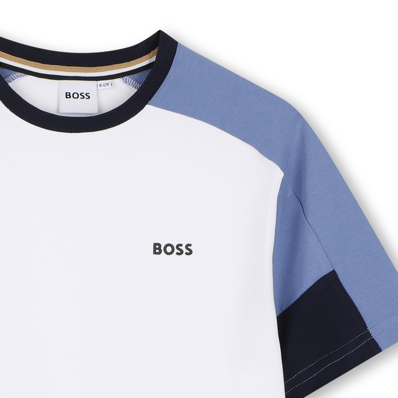 T-SHIRT + CONJUNTO BERMUDA BOSS 
                        BOY