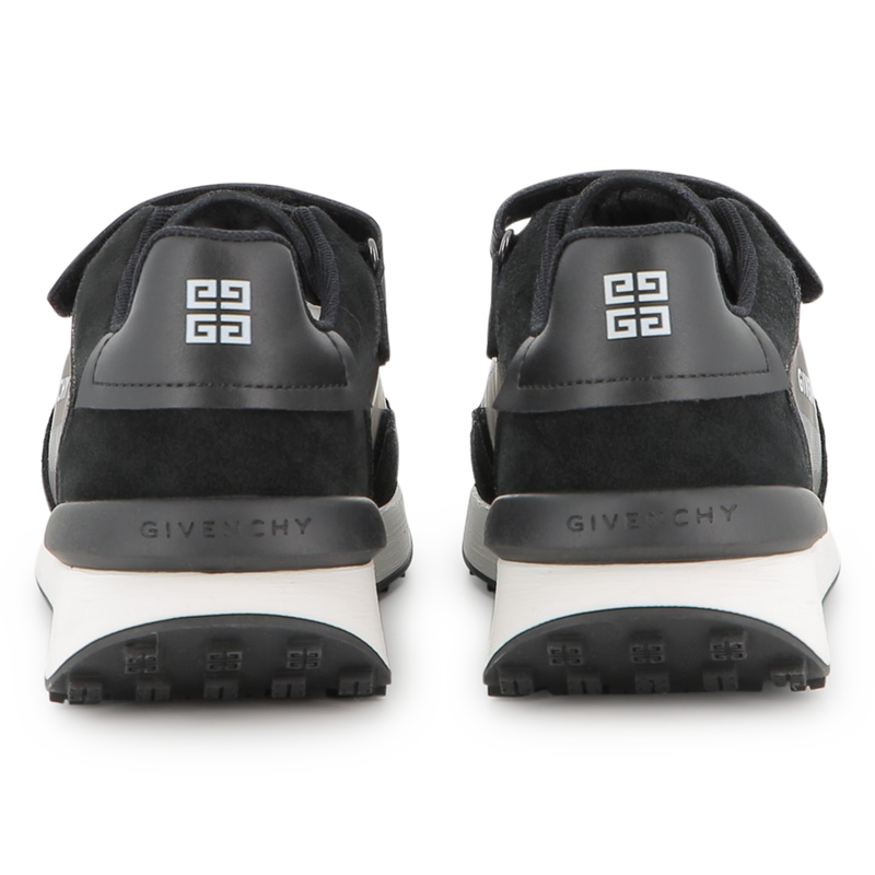 Tênis com cadarços elásticos GIVENCHY 
                    UNISEX