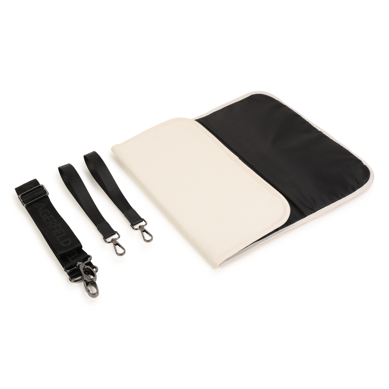 Saco muda-fraldas com crach&aacute; KARL LAGERFELD KIDS 
                        UNISEX