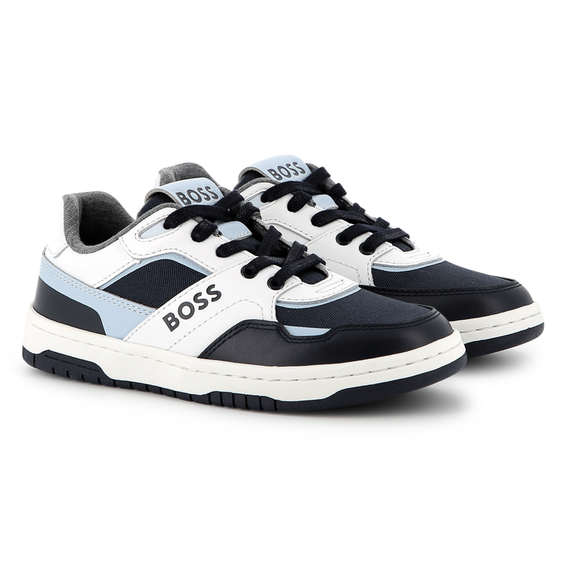 T&ecirc;nis com cadar&ccedil;o BOSS 
                        BOY