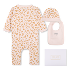 Conjunto de pijama, babador, gorro e peluche. KENZO KIDS 
                    MENINA