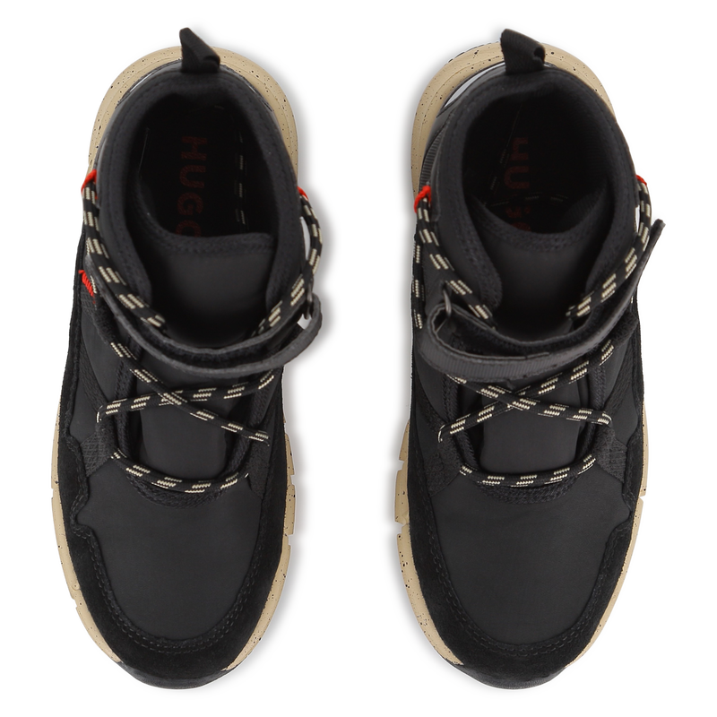 Botins com atacadores HUGO 
                        BOY