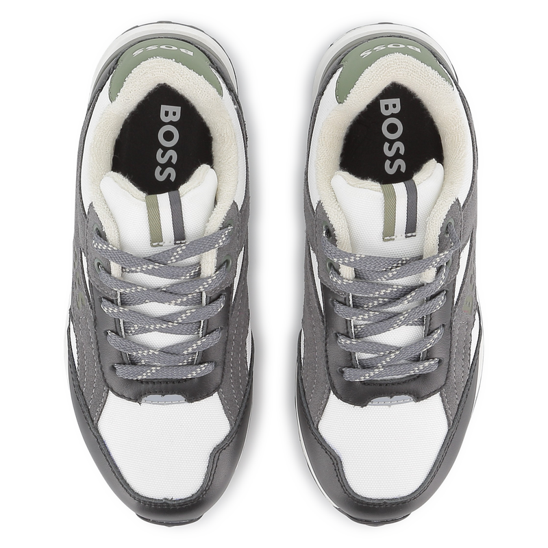 T&ecirc;nis com cadar&ccedil;o BOSS 
                        BOY