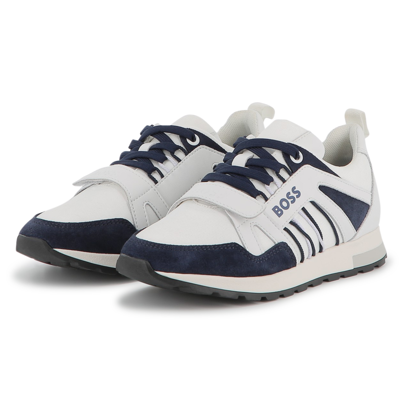 T&ecirc;nis com cadar&ccedil;o BOSS 
                        BOY