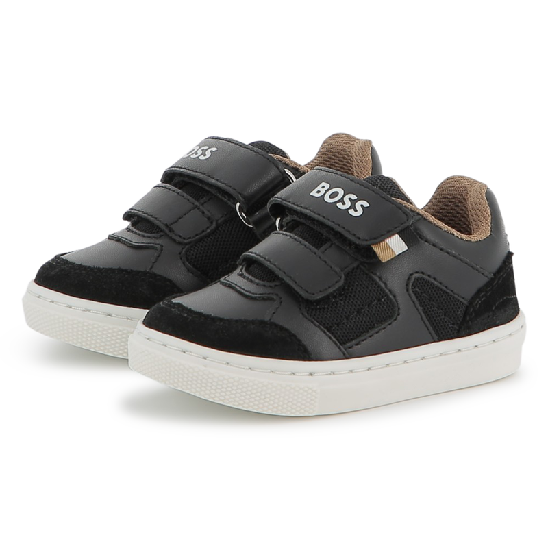 Tênis com fecho de velcro BOSS 
                    BOY