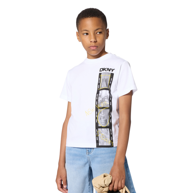 T-SHIRT DE MANGA CURTA DKNY 
                        BOY