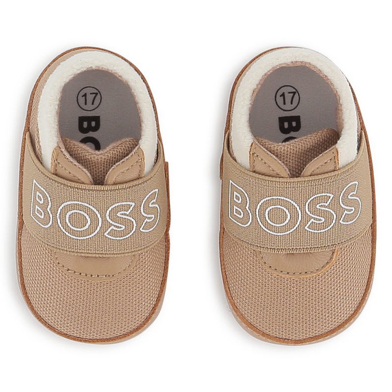 Chinelos de pele de carneiro macia BOSS 
                    UNISEX