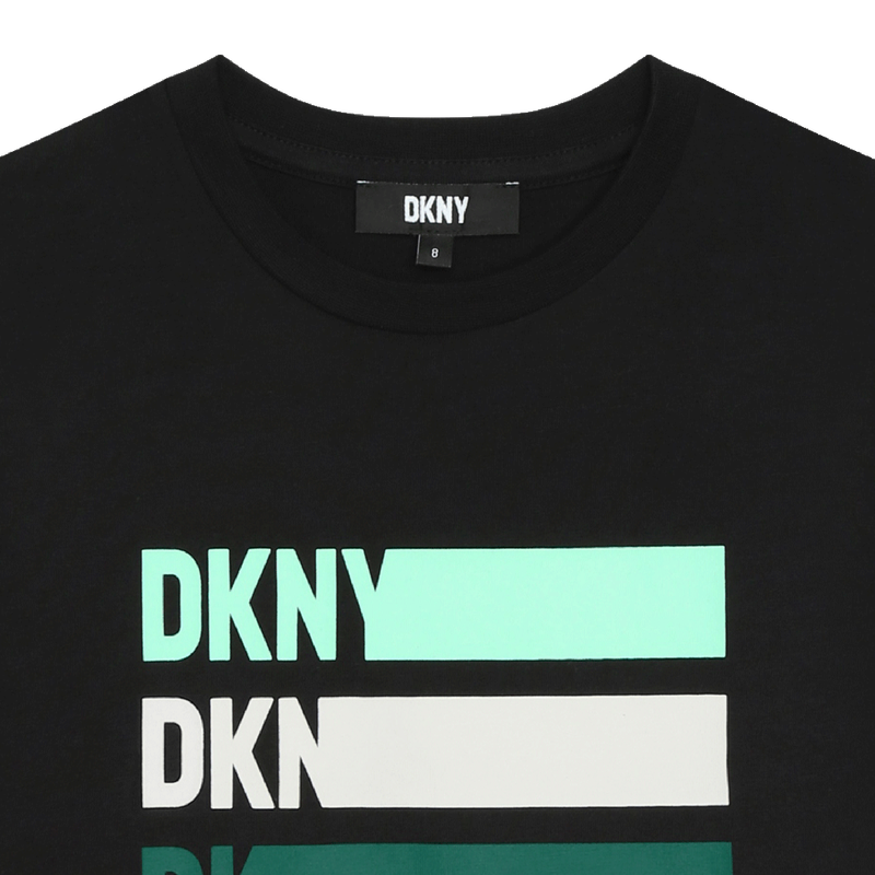 T-shirt de manga curta DKNY 
                    BOY